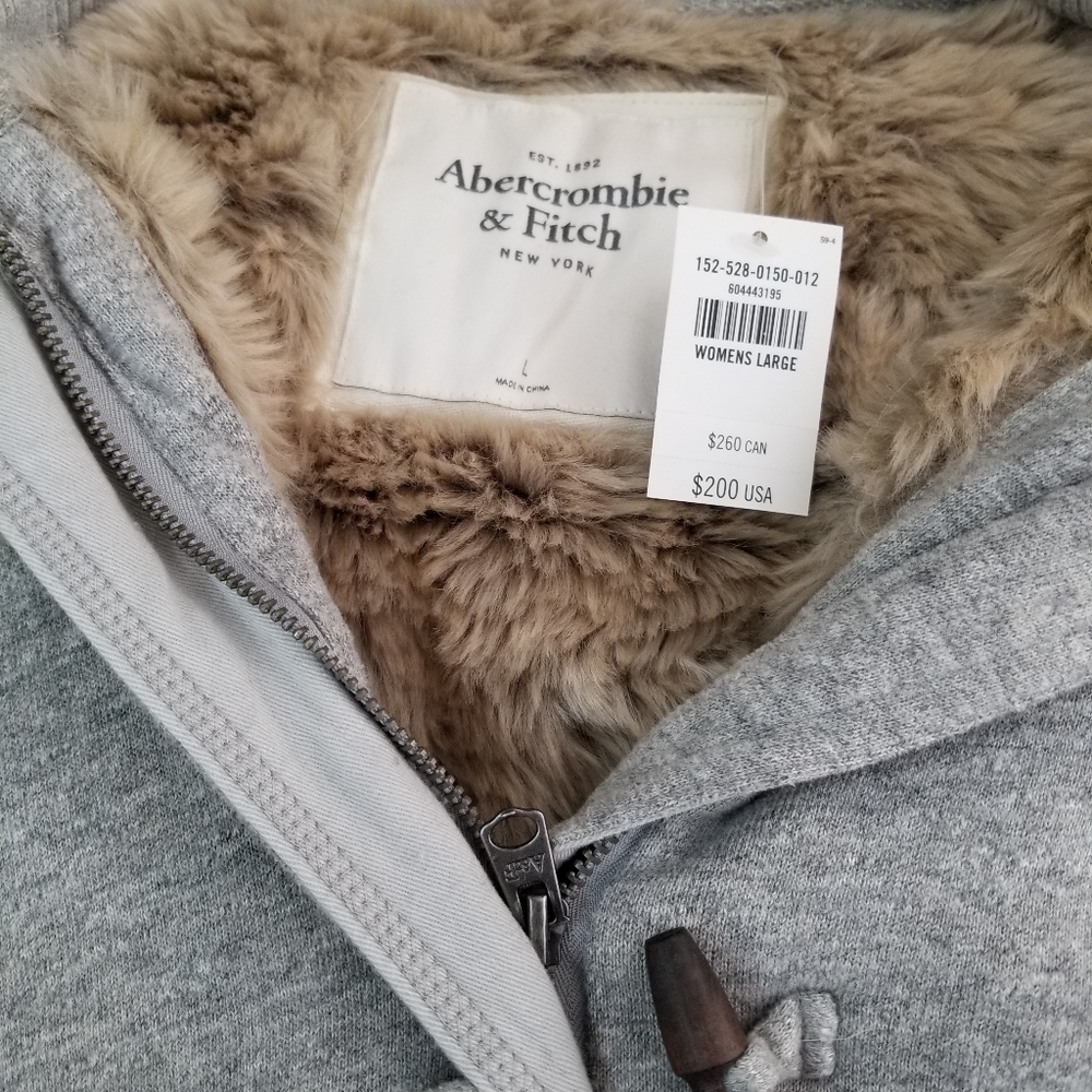 Abercrombie & Fitch Heather Gray Women's Hoodie